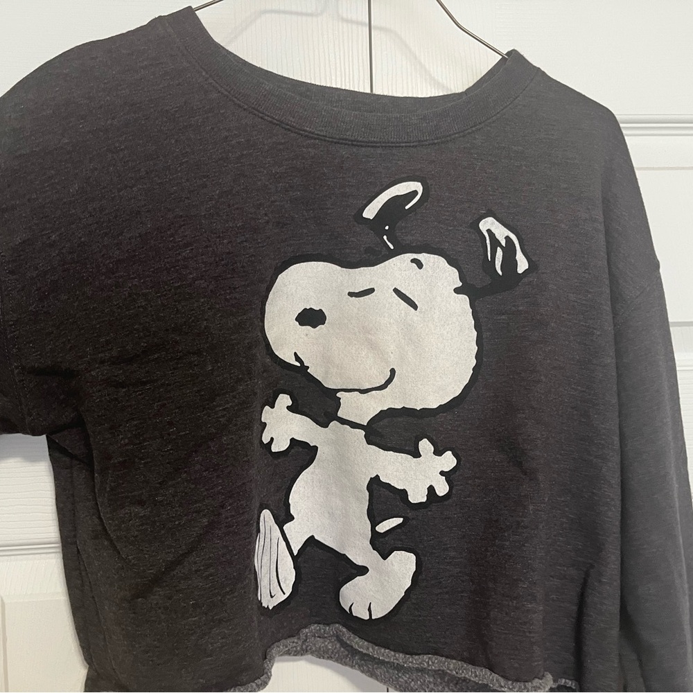 Peanuts Black and White Crew Neck Sweater Snoopy Design